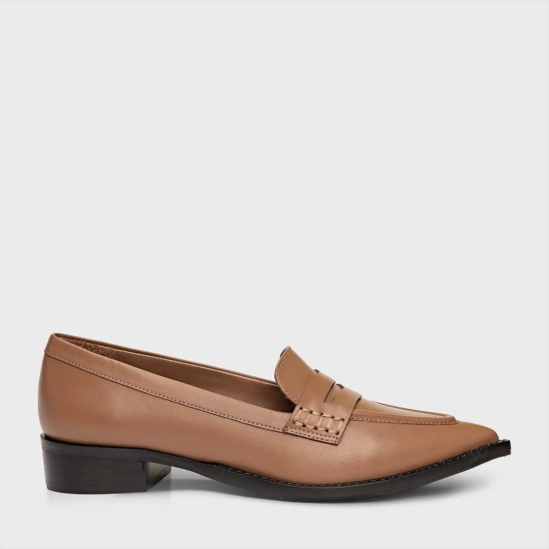 Loafer Pointed Toe Carrano Leather