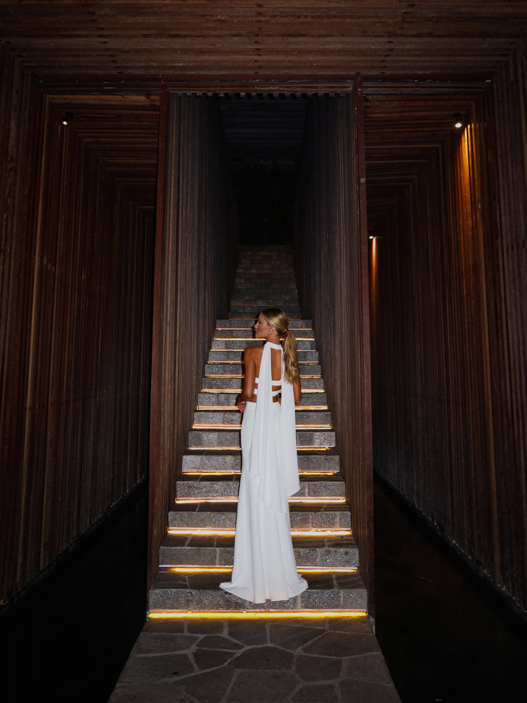 Vestido Longo Cut Out