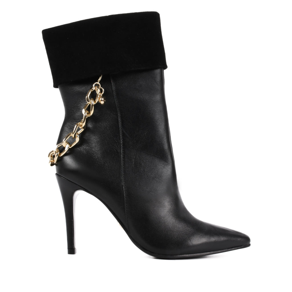 Bota Couro Corrente