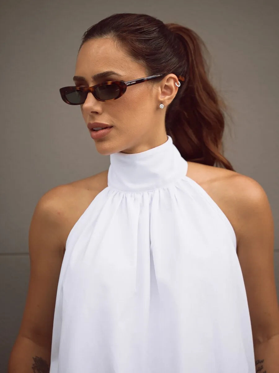 Blusa Ponta Gola Alta Evasê