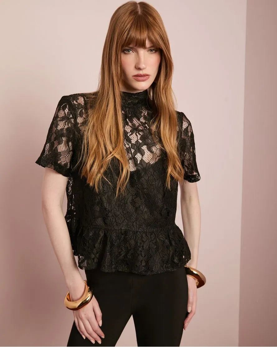 Blusa Peplum Renda Cordonê