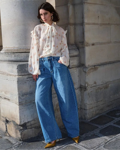 Barrel Wide-Leg Jeans