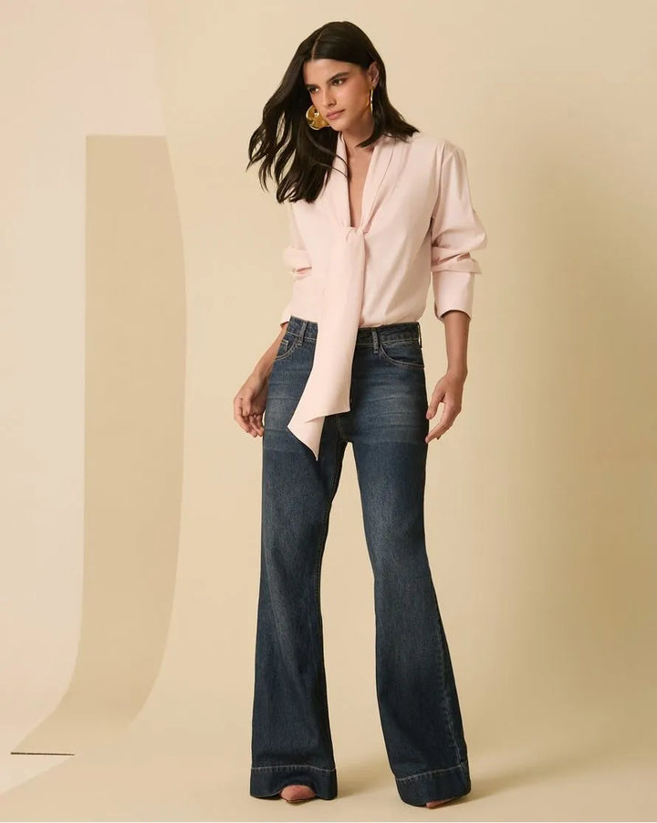 Low-cut shirt