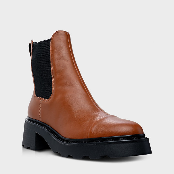 Chelsea Boots with Tractor Leather