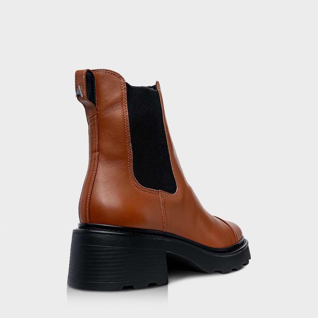 Chelsea Boots with Tractor Leather