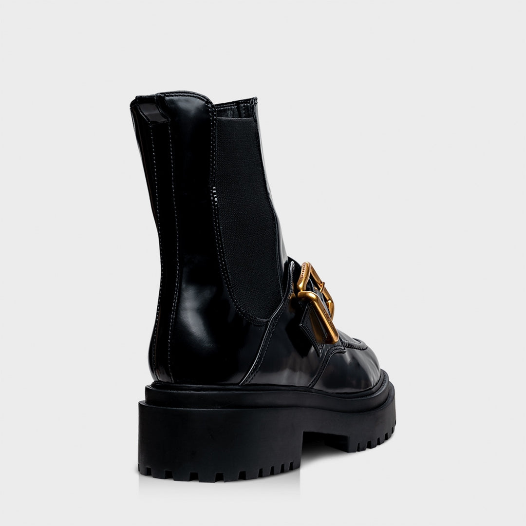 Chelsea Boots with Tractor Leather