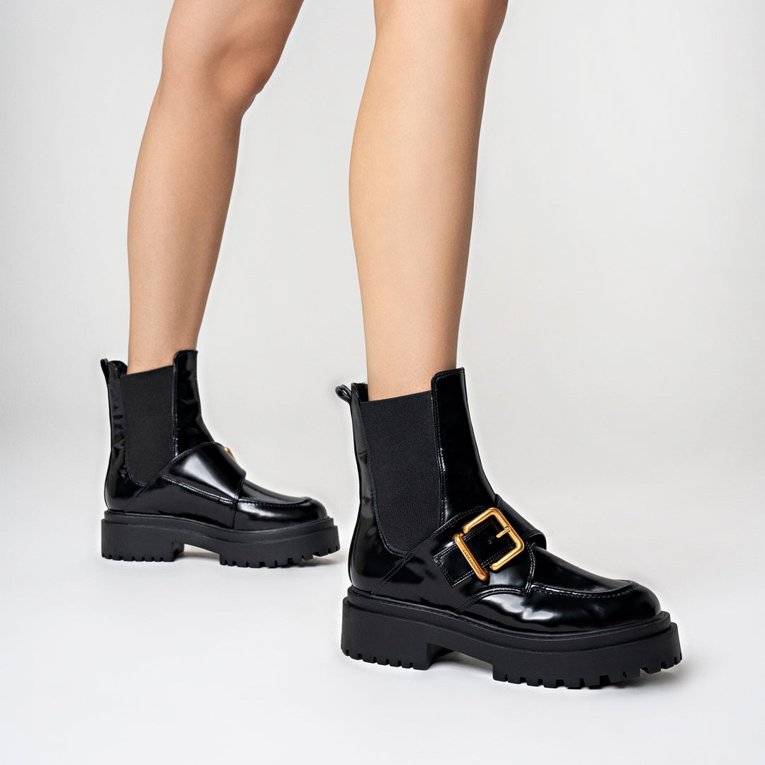 Chelsea Boots with Tractor Leather