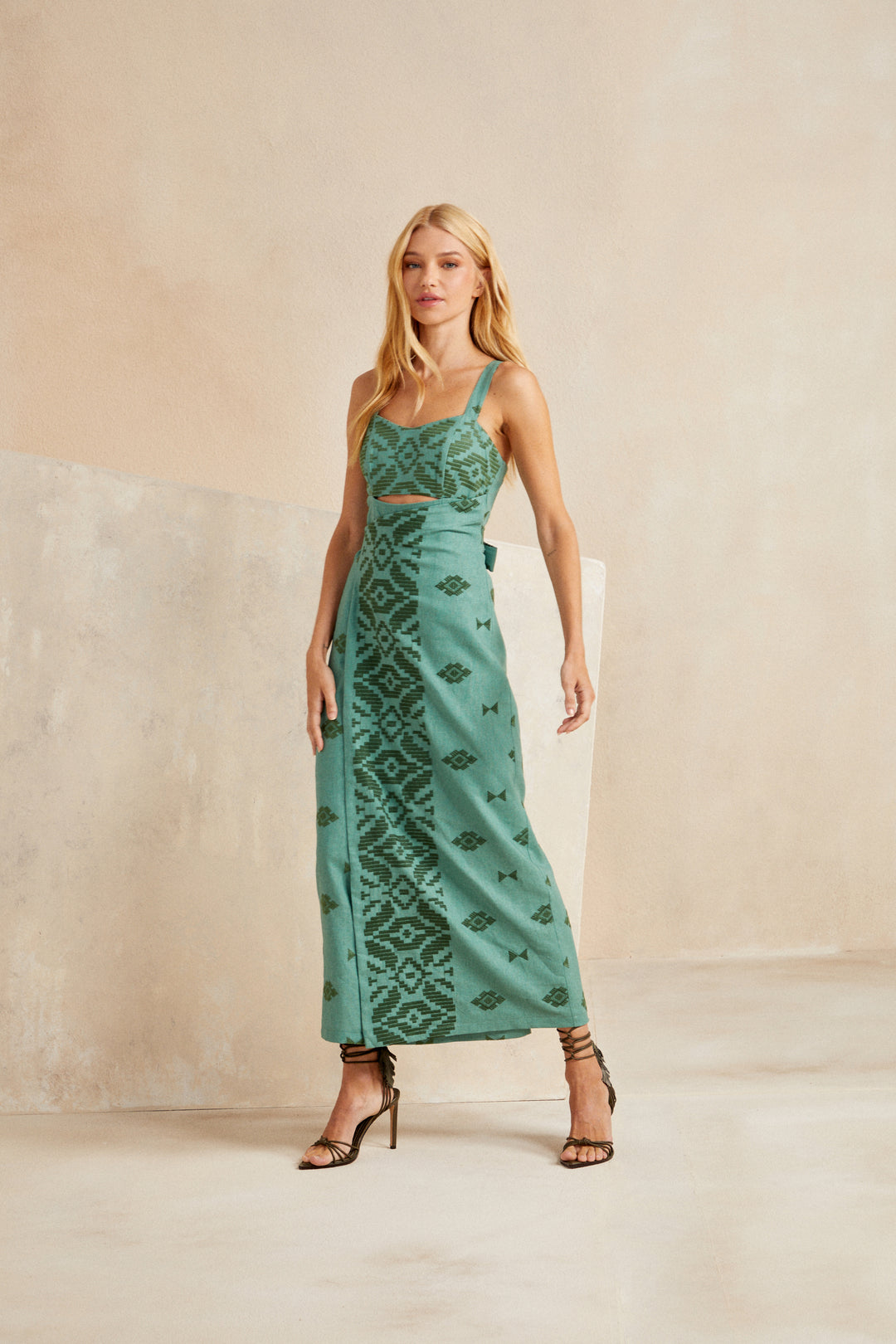 Vestido Maxi midi Linho Skunk