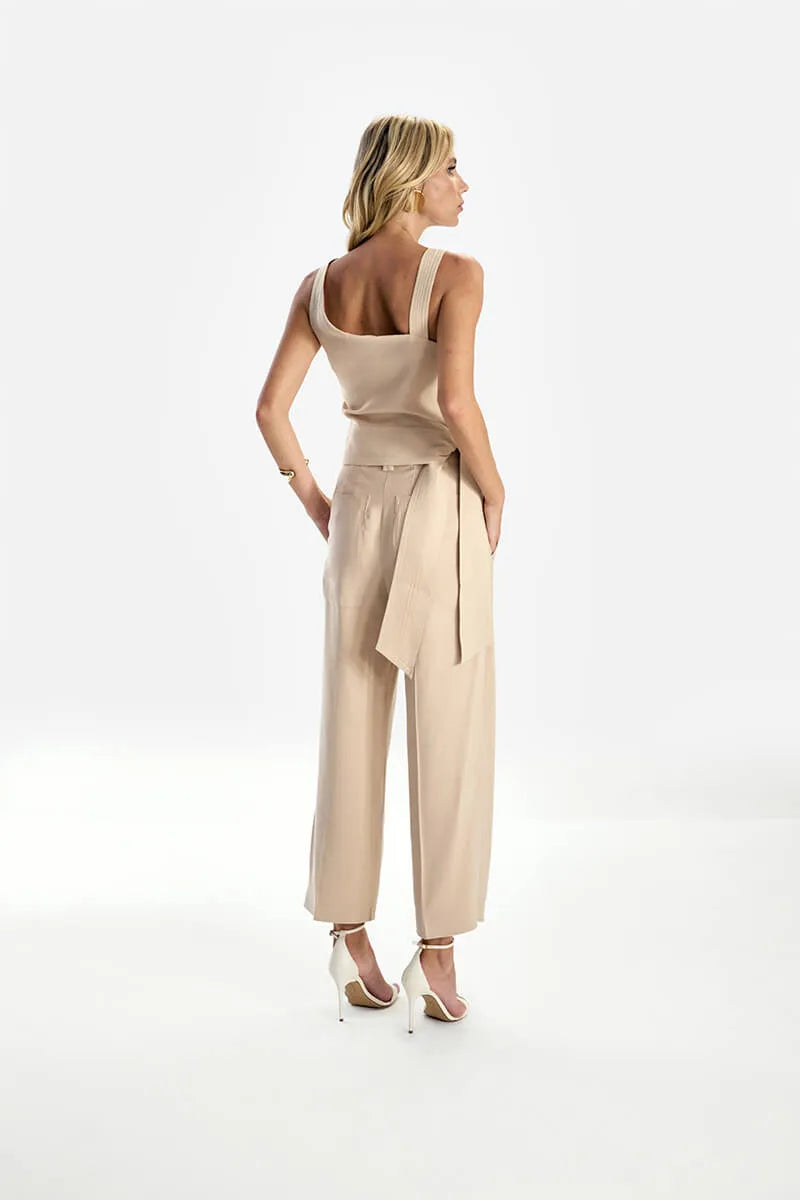New Shape Asymmetric Set