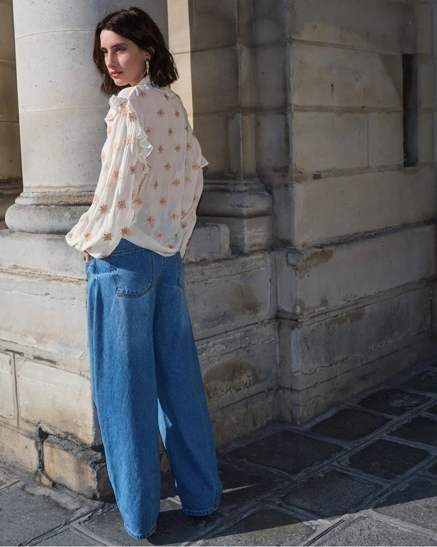 Barrel Wide-Leg Jeans