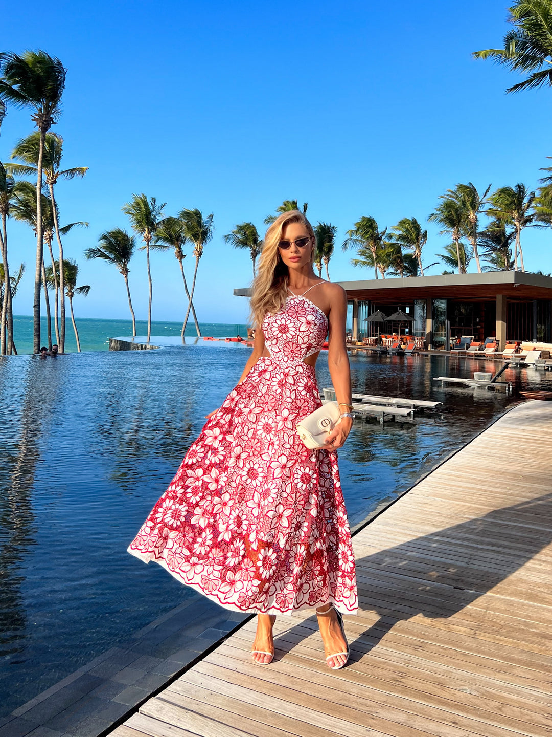 Vestido Midi Bordado