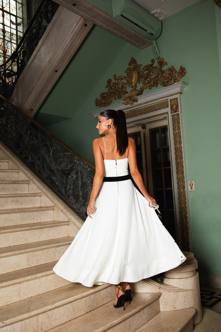 Vestido Midi Bordado