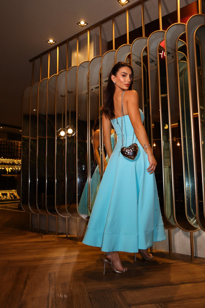 Vestido Midi Bordado