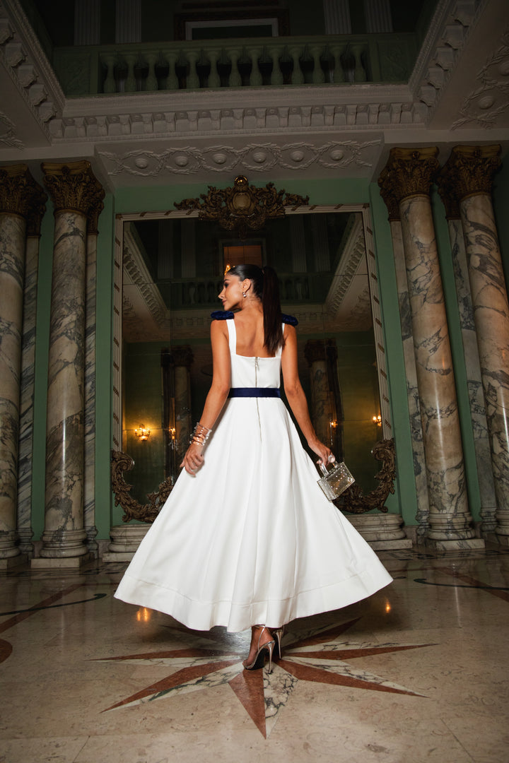 Vestido Midi Clássico