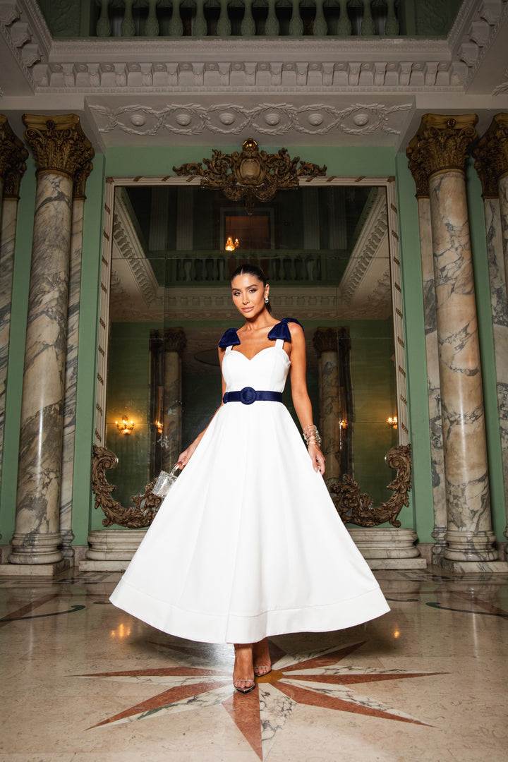 Vestido Midi Clássico