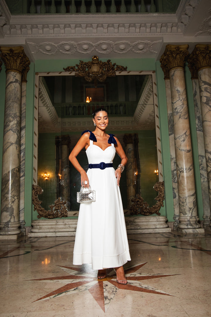 Vestido Midi Clássico
