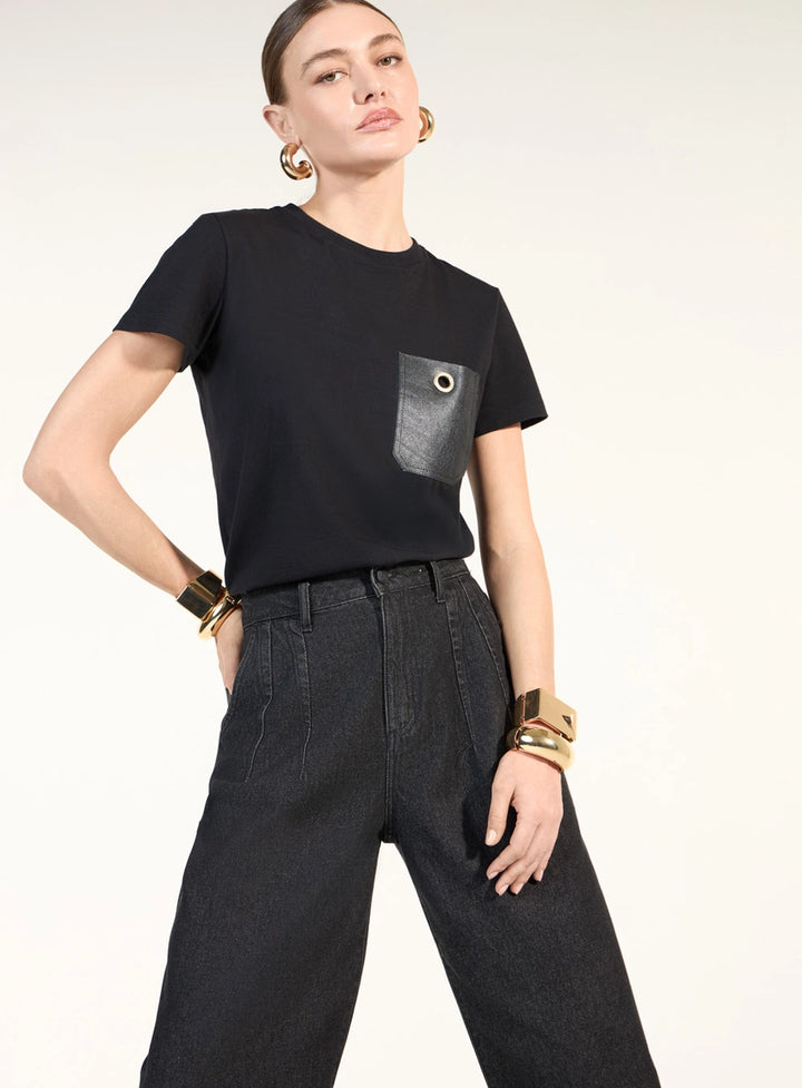 Blusa Bolso Couro