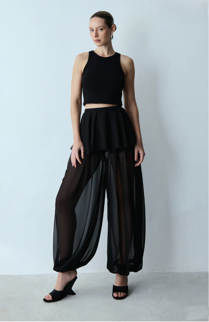 Calça Balonê Fluidez Sobreposição