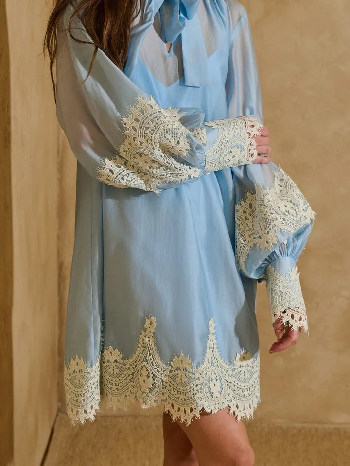 Vestido Curto Renda