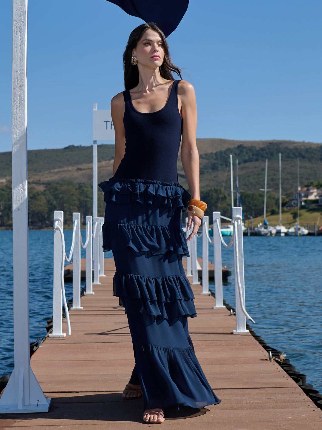 Vestido Longo Saia Babados