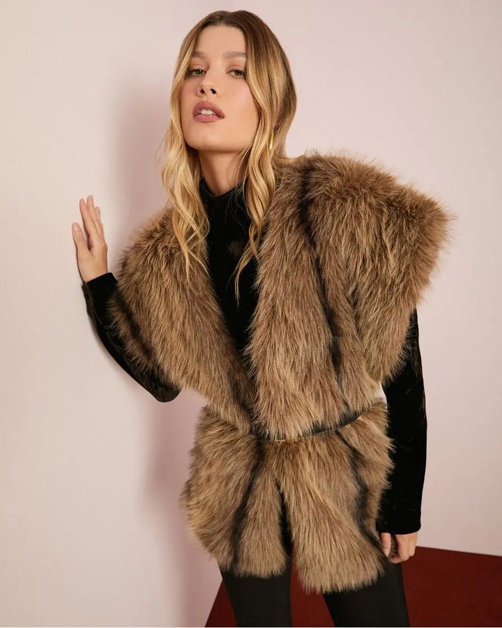 Colete Pêlo Oversized