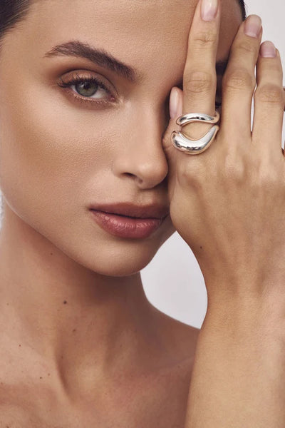 Double Passage Ring