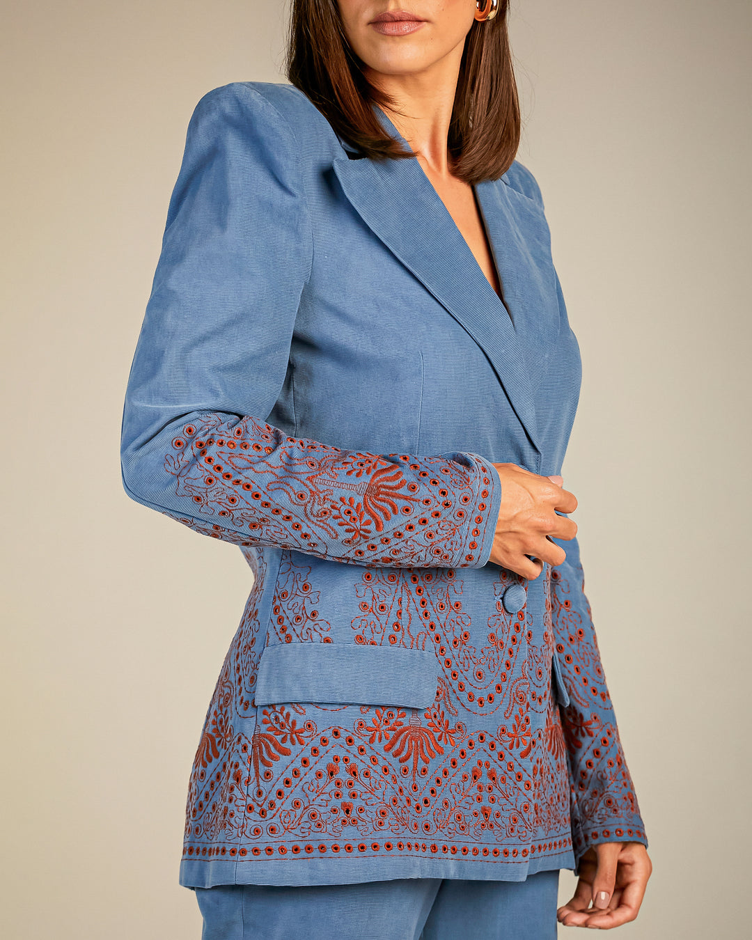 Anne Fernandes Embroidered Blazer+Pants Set