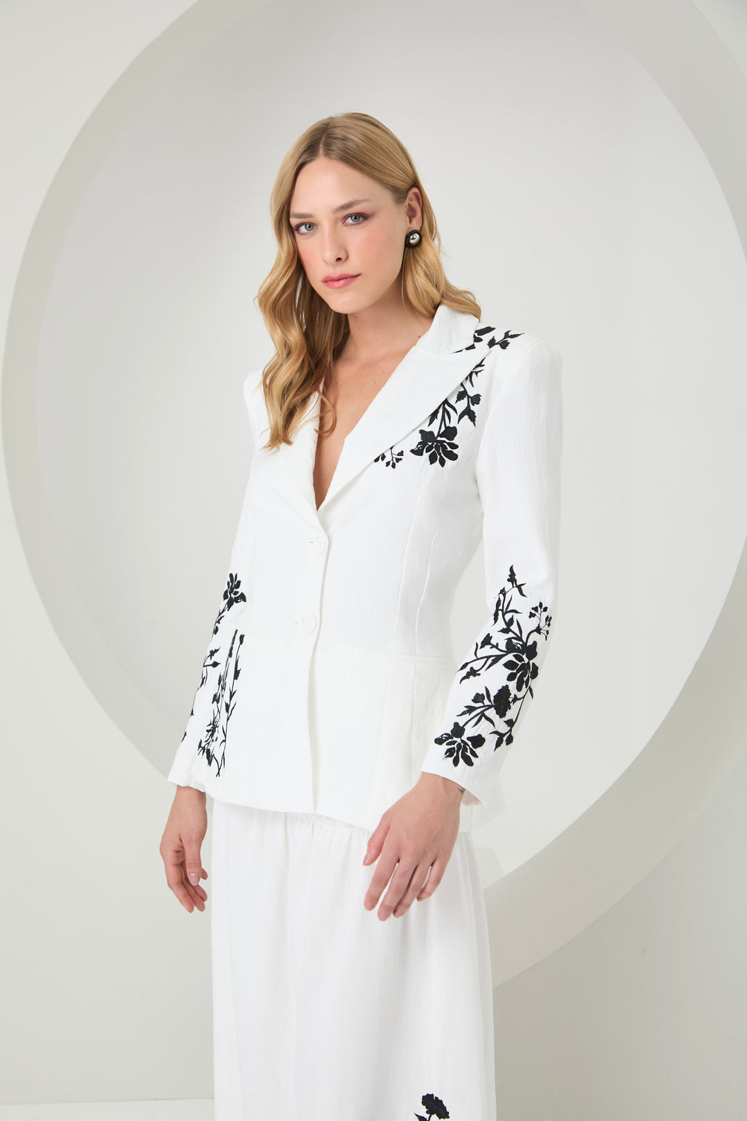Embroidered Blazer+Long Skirt Set