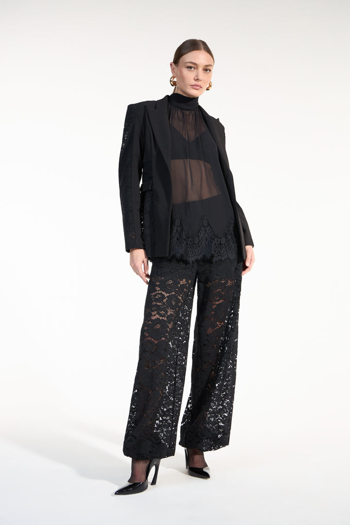 Blusa Detalhe Renda