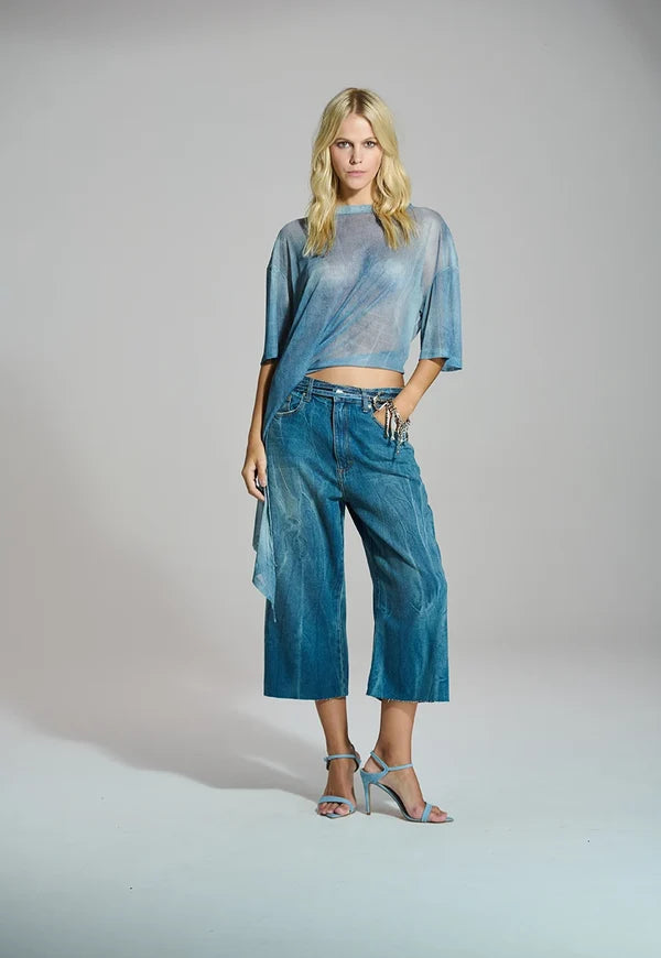 Blusa Tule Assimétrica