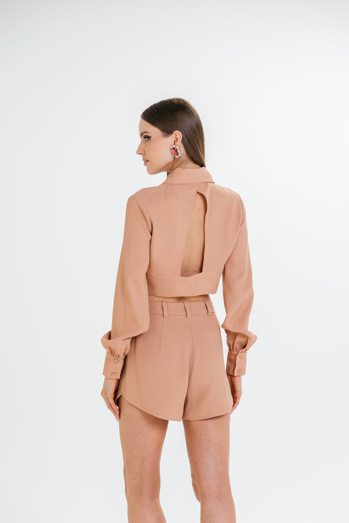Short Dalia Charth