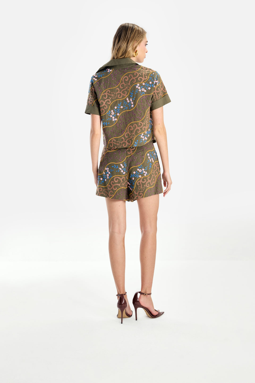 Embroidered Cropped+Shorts Set