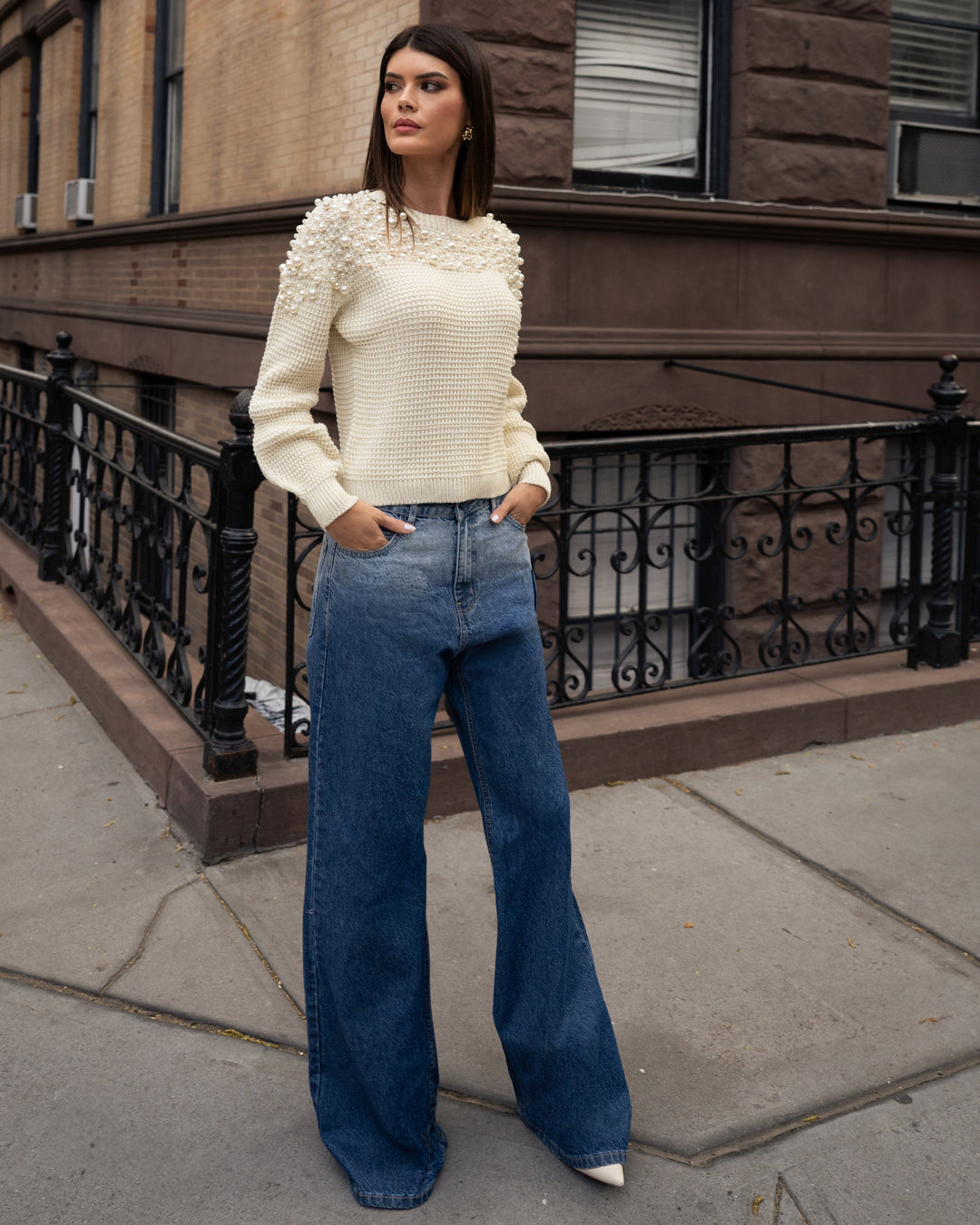Pearl Embroidery Knit Blouse