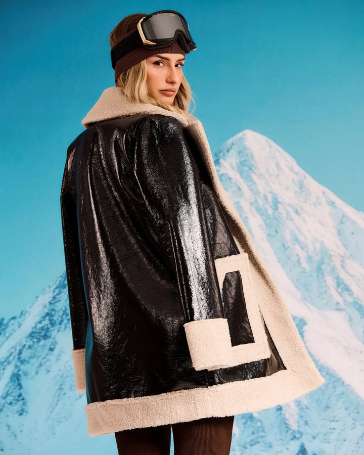 Trench Coat Varnish