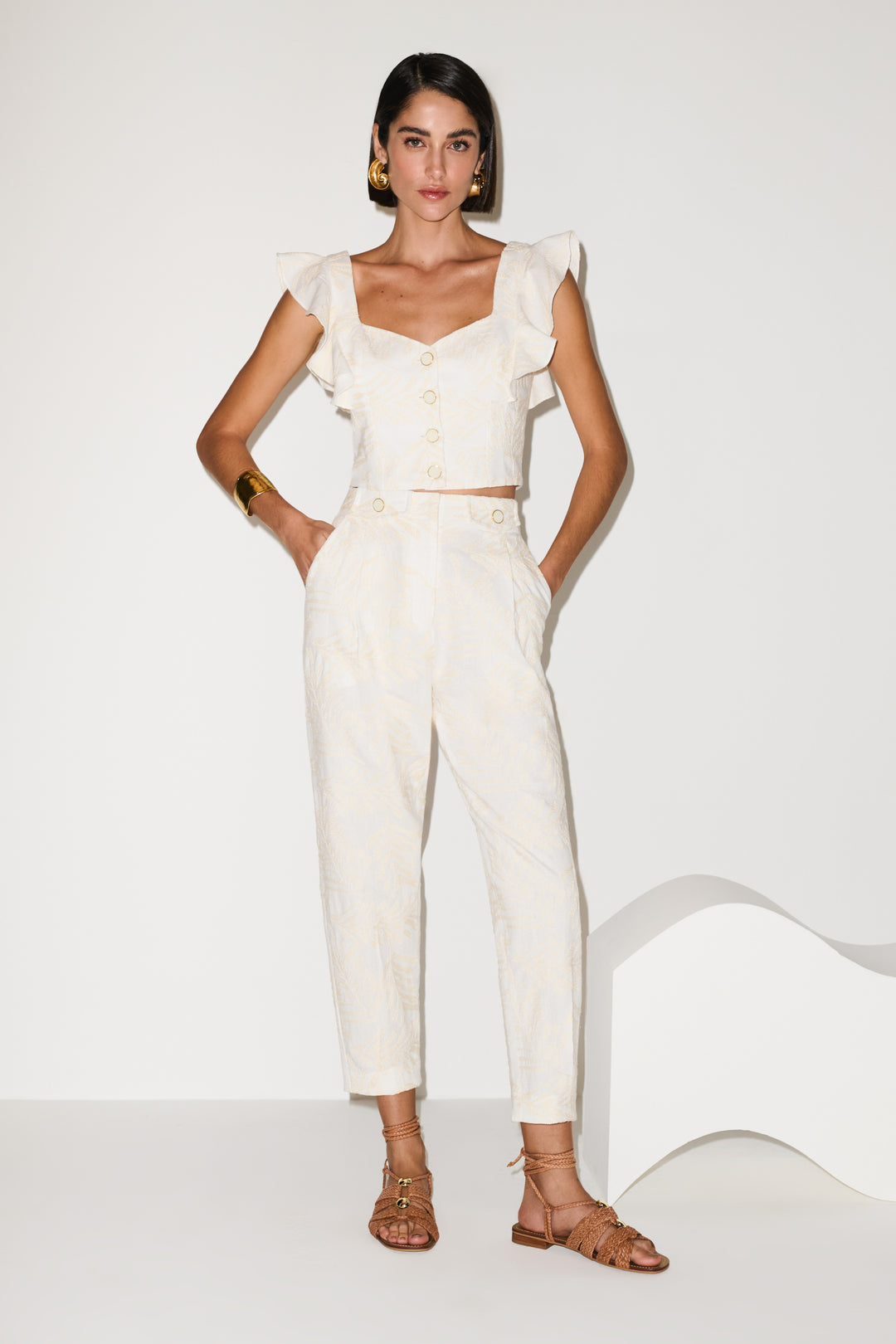 Linen Set Ruffle Top + Frutacor Pants