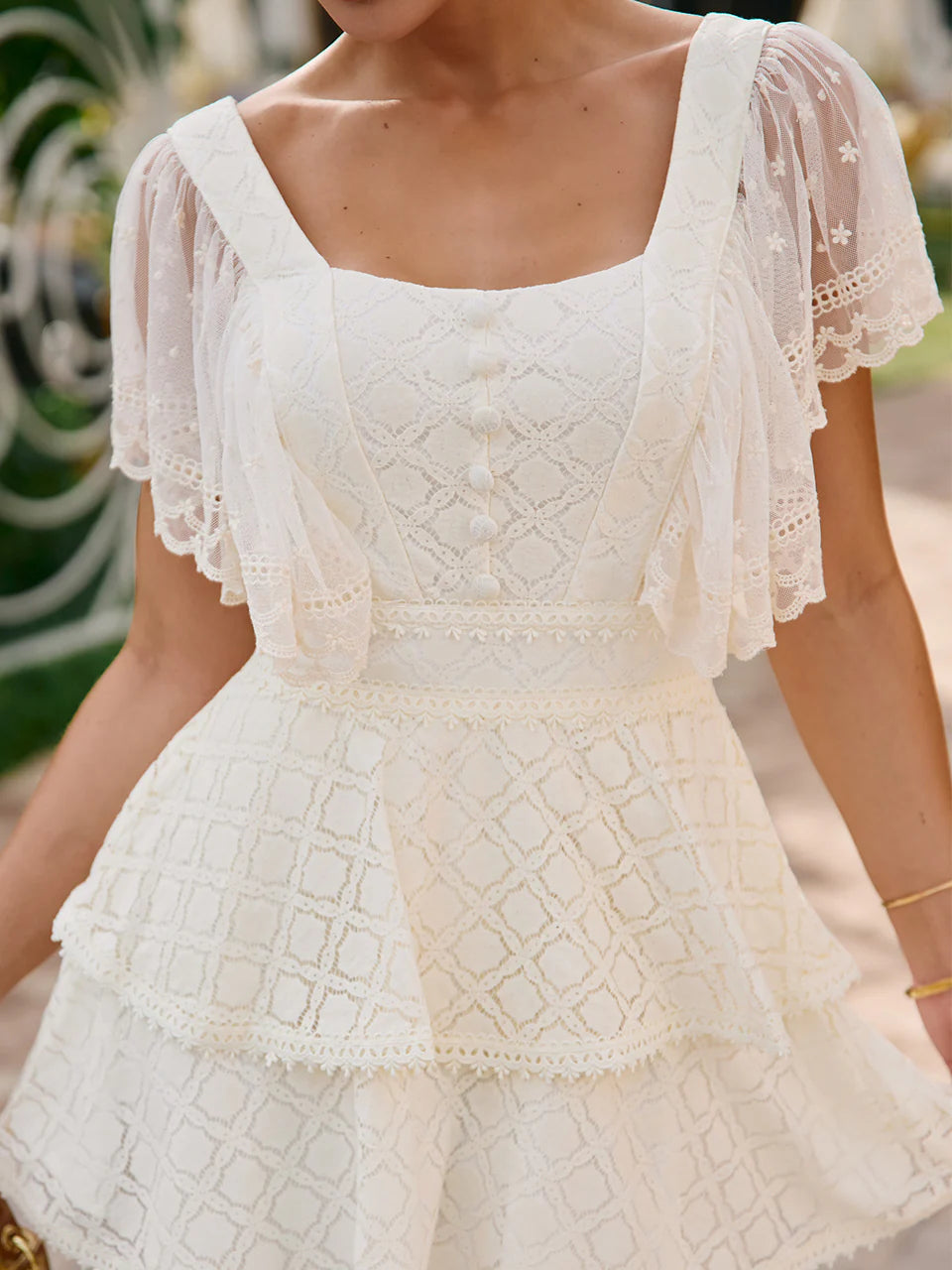 Vestido Curto Camadas Godê Bliss