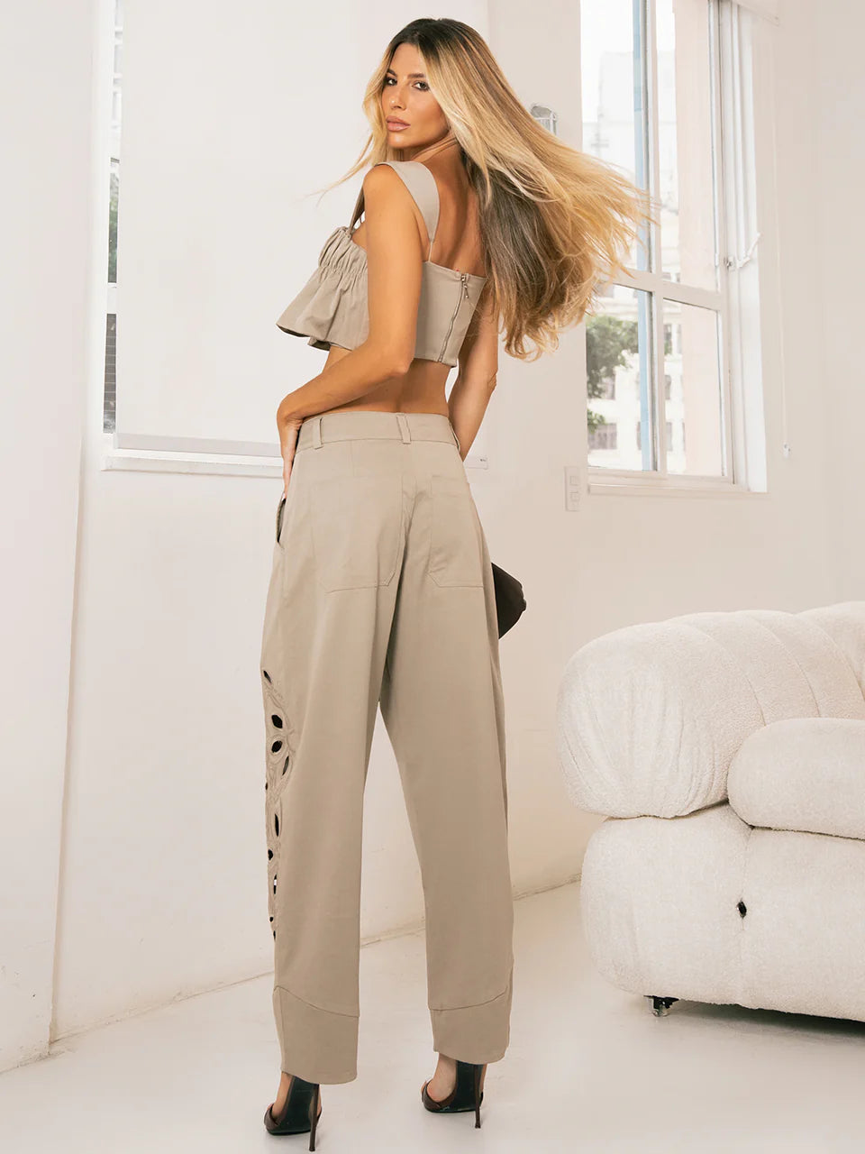 Barrel Hollow-Out Embroidered Set