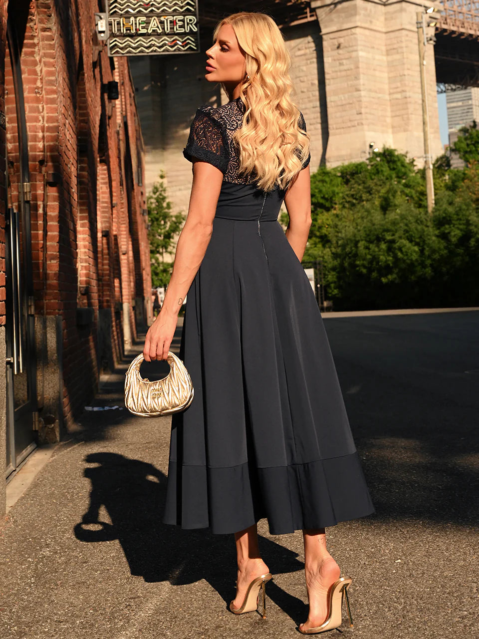 Vestido Midi Godê Trophy