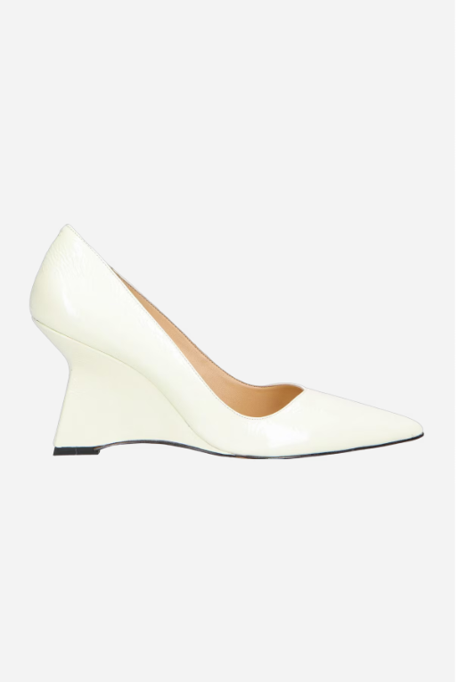 Scarpin Anabela Couro Verniz