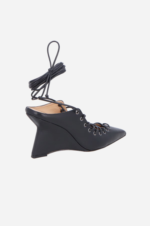 Scarpin Couro Tiras Trançadas