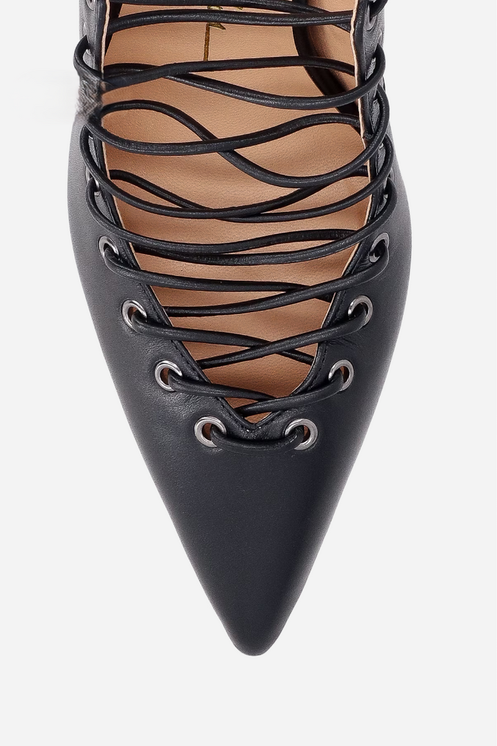 Scarpin Couro Tiras Trançadas