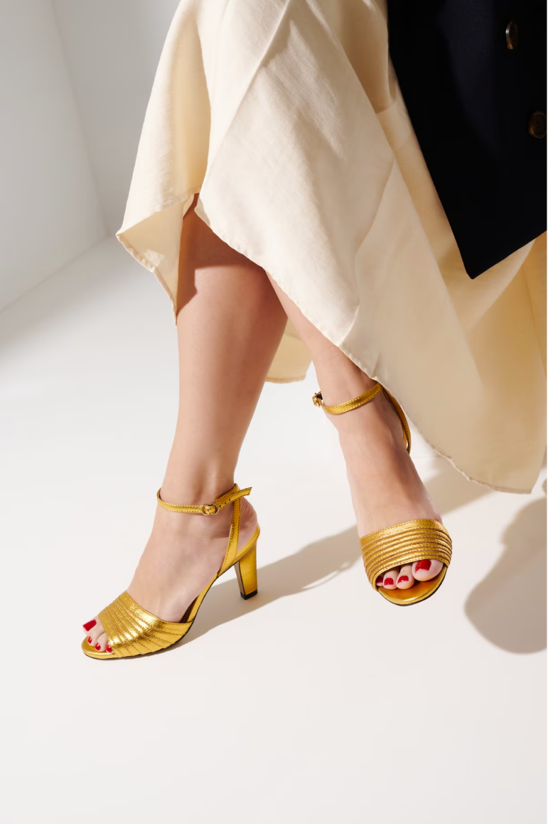 Sandália Couro Metalizado