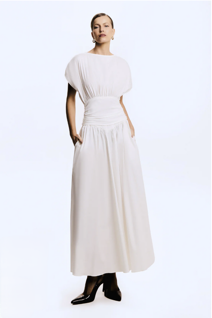 Vestido Midi Acinturado