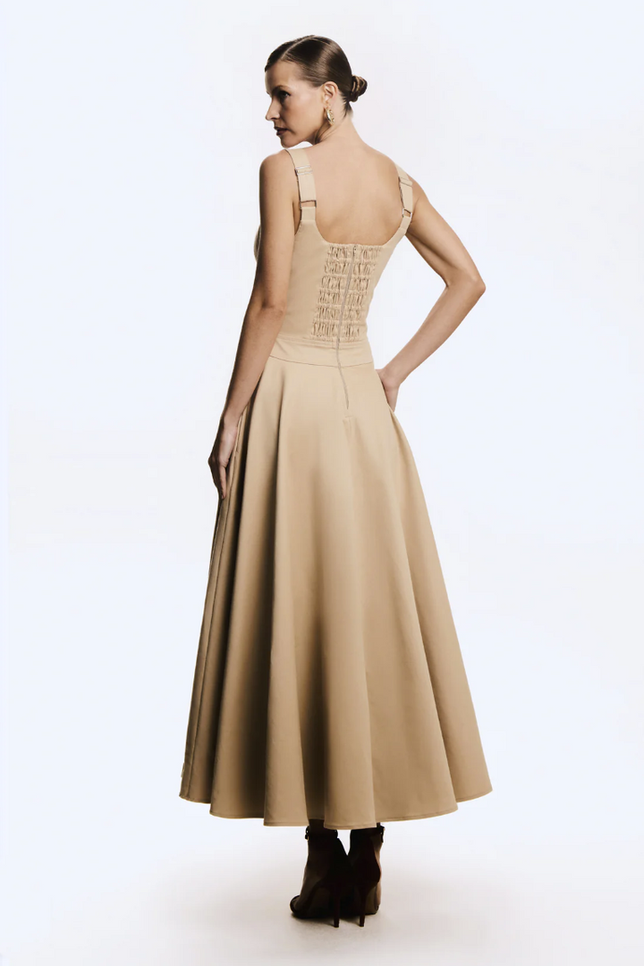 Vestido Midi Acinturado