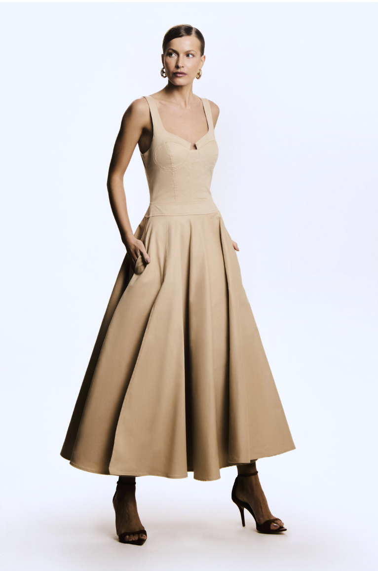 Vestido Midi Acinturado