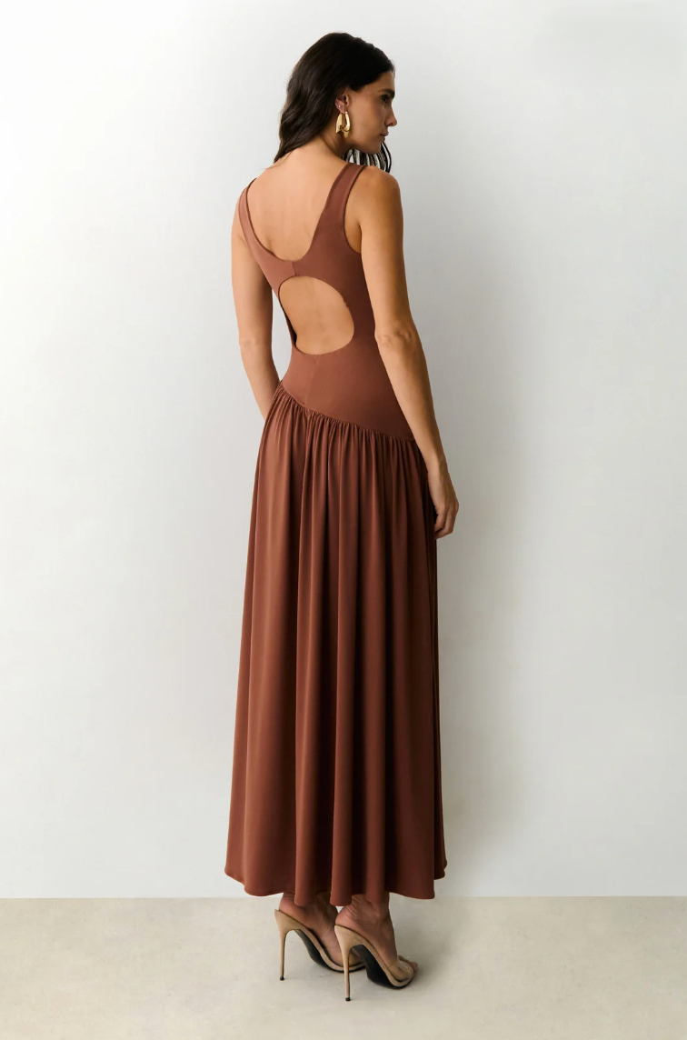 Vestido Midi Assimétrico