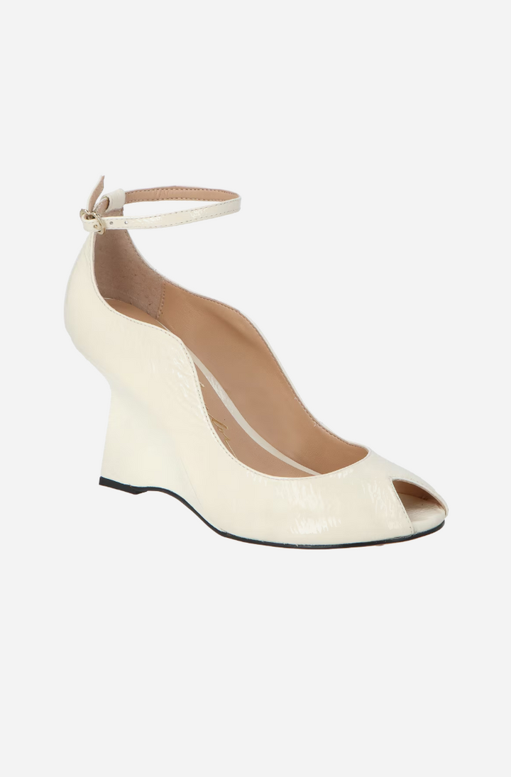 Scarpin Anabela Couro