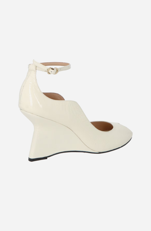 Scarpin Anabela Couro