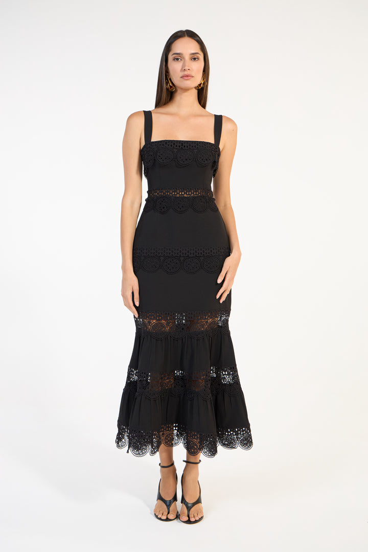 Vestido Crepe Entremeios