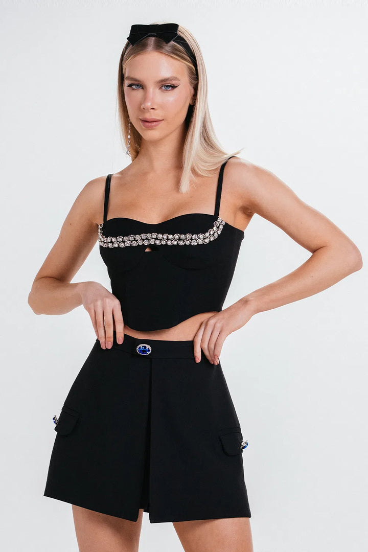 Short Skirt Charth
